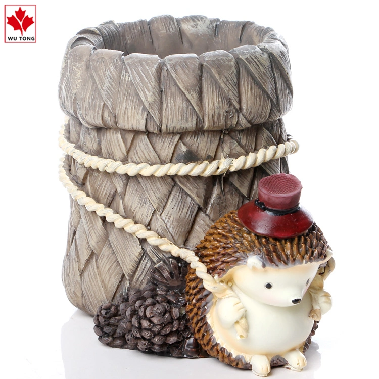 Resin Action Figure Pen Holder Office Decoraiton Hedgehog Pen Holder